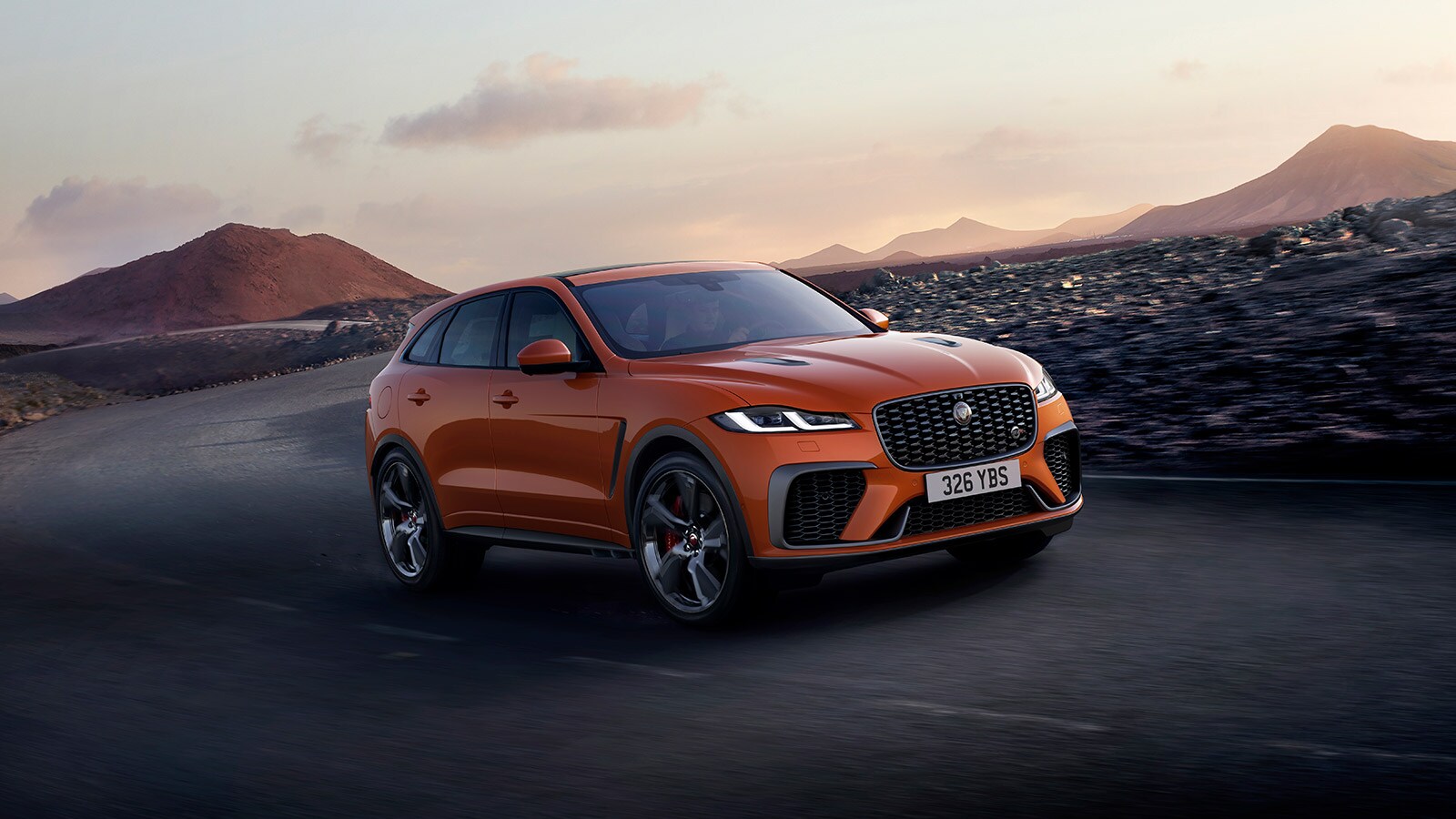 Descubre el nuevo Jaguar F-Pace SVR